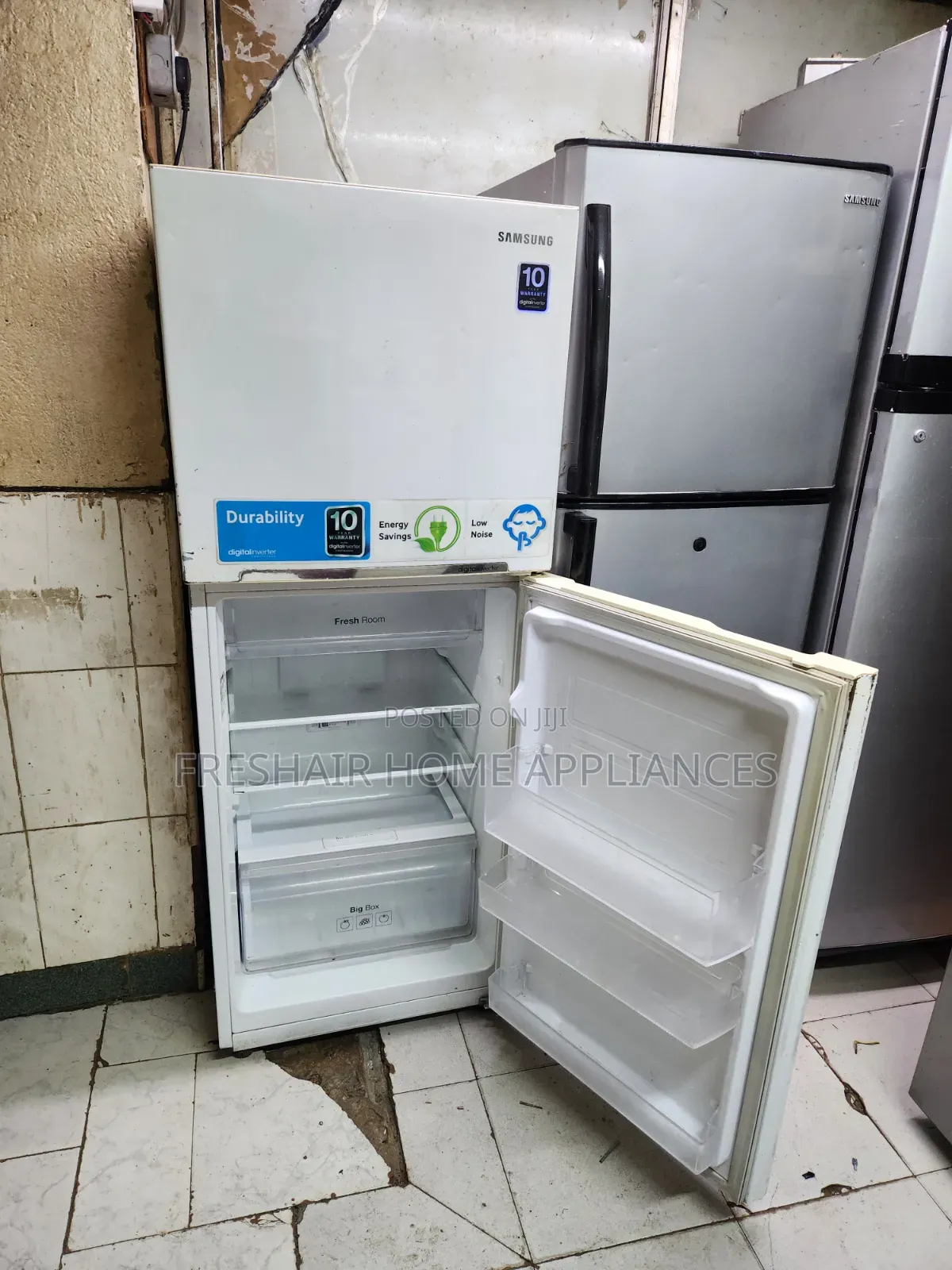Samsung White Fridge 250litres