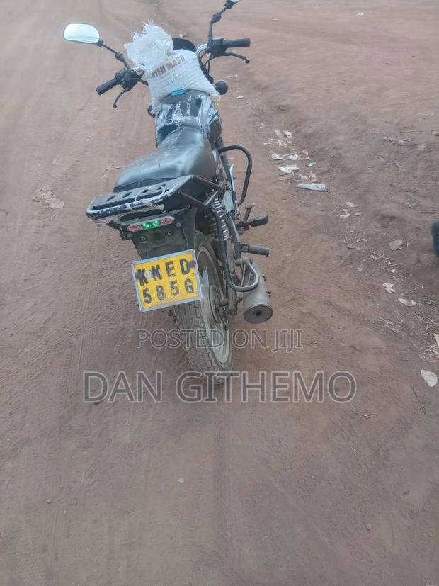 Bajaj Boxer 2017 Red