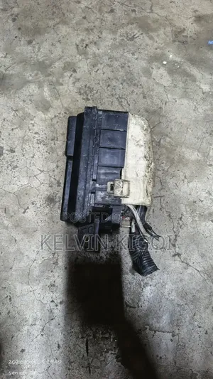 Toyota 100 Fuse Box