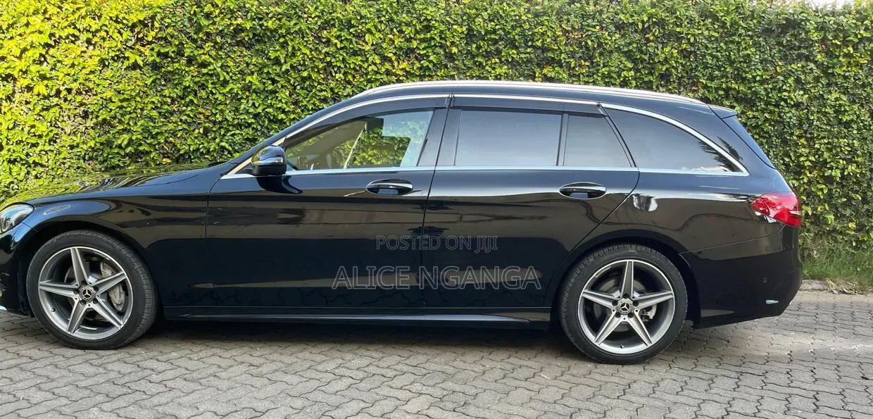 Mercedes-Benz C200 2017 Black