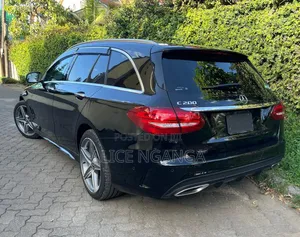 Mercedes-Benz C200 2017 Black