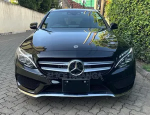 Mercedes-Benz C200 2017 Black