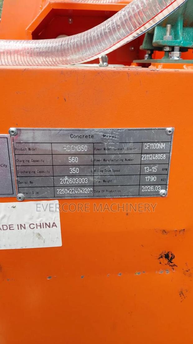 Commercial Rdcm350 Diesel Self-Loading Mixing Machine. - thumbnail 3