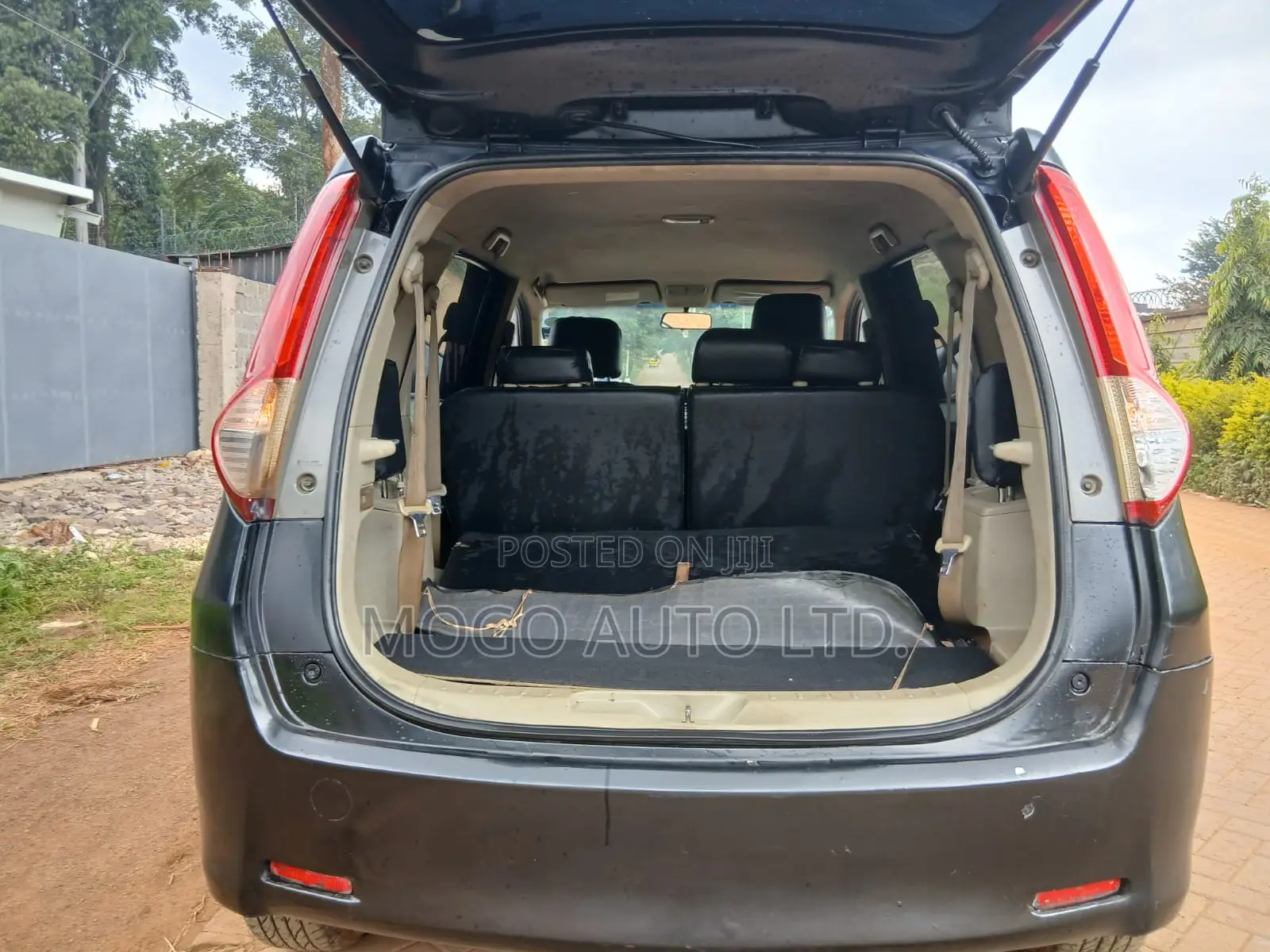 Toyota Passo Sette 2009 Black