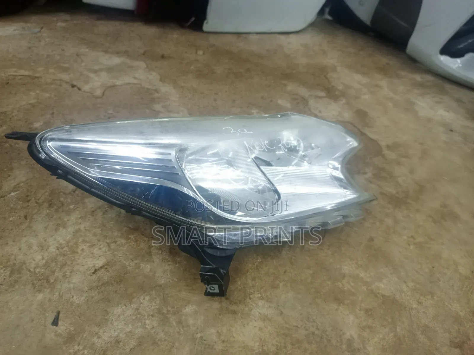 Headlight Nissan Note