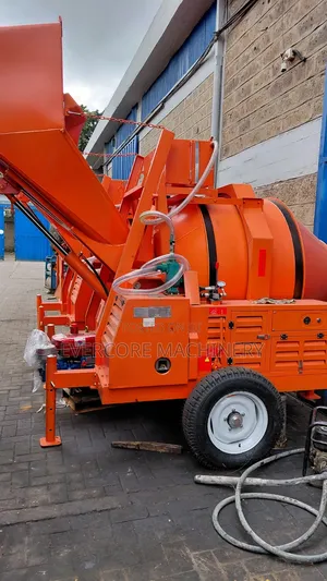Commercial Concrete Selflloading Mixer Diesel Powered.