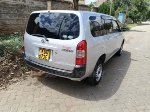 Toyota Succeed SV Premium 2016 Silver