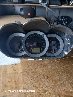 Vanguard/Rav 4 Speedometer Clock/ Cluster