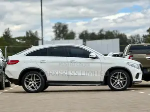 Mercedes-Benz GLE-Class GLE 350d 4MATIC 2016