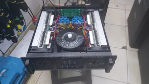 Labgruppen 4 Channels Power Amplifier