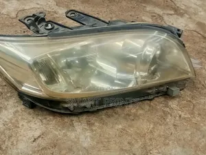 Headlight Toyota Vanguard