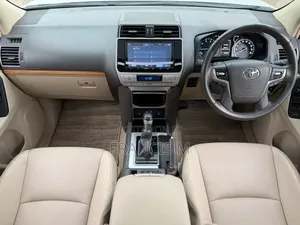 Toyota Land Cruiser Prado 2019 White