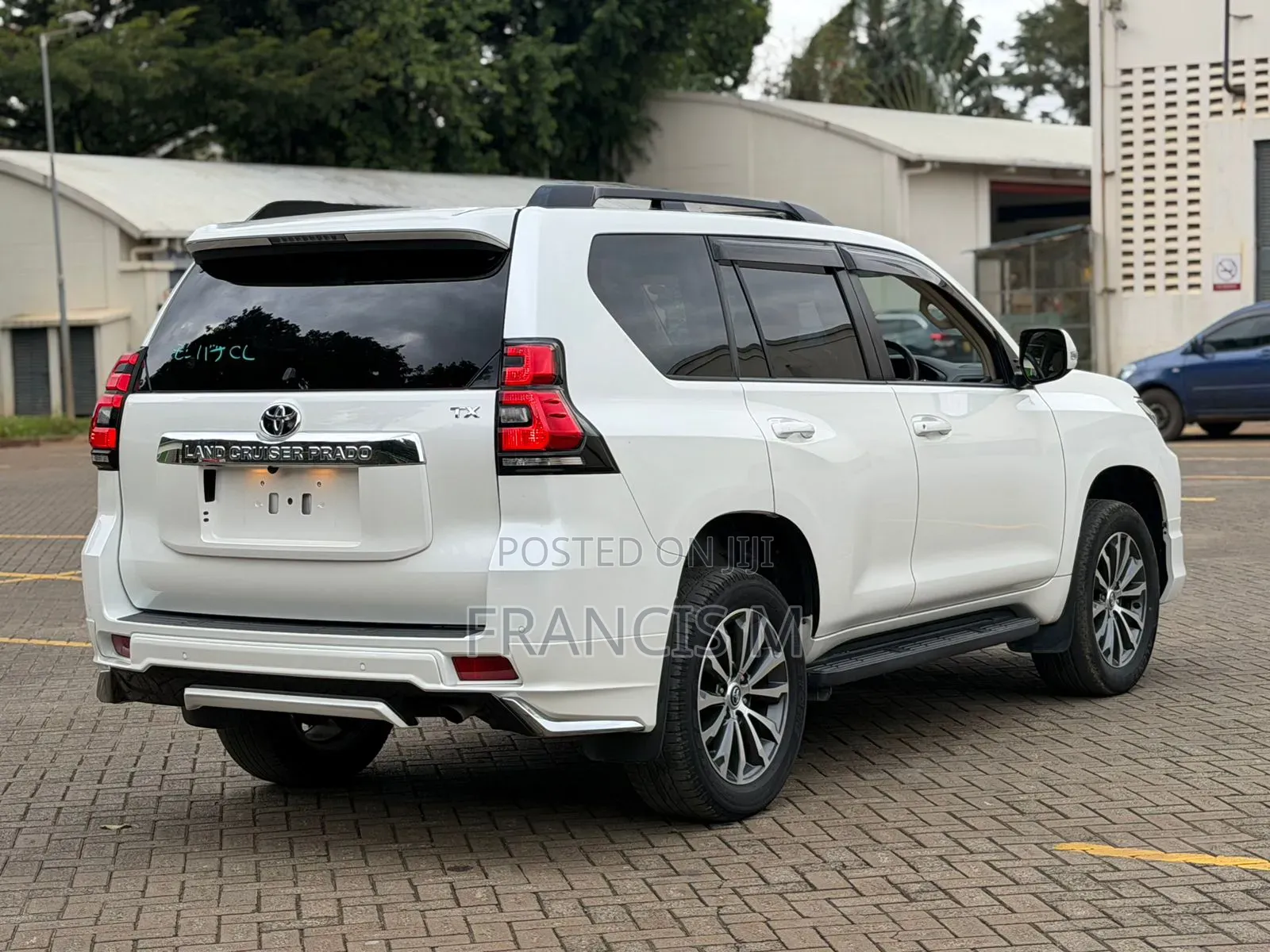 Toyota Land Cruiser Prado 2019 White