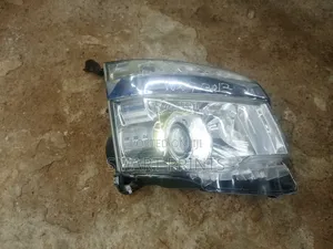 Head Light Toyota Voxy