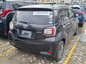 Toyota Passo 2019 Black
