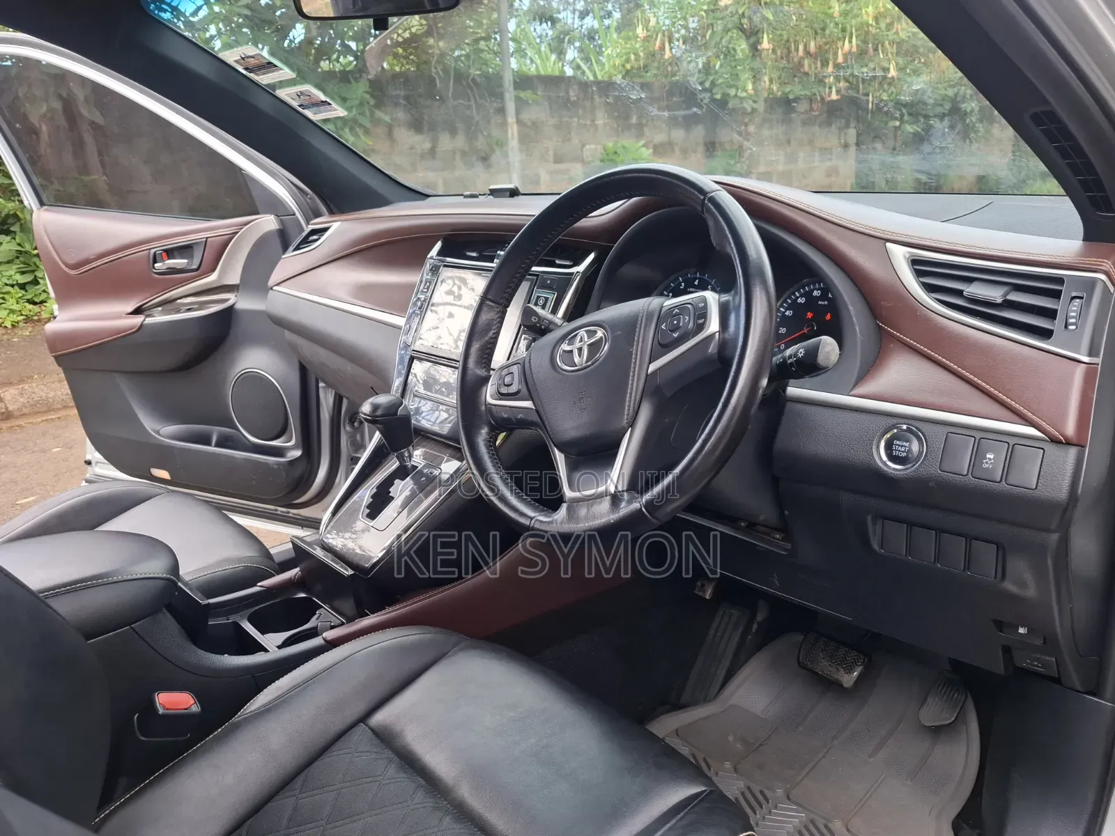 Toyota Harrier 2.0 4WD 2014 Silver