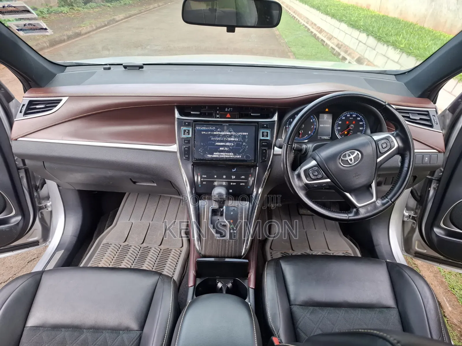 Toyota Harrier 2.0 4WD 2014 Silver