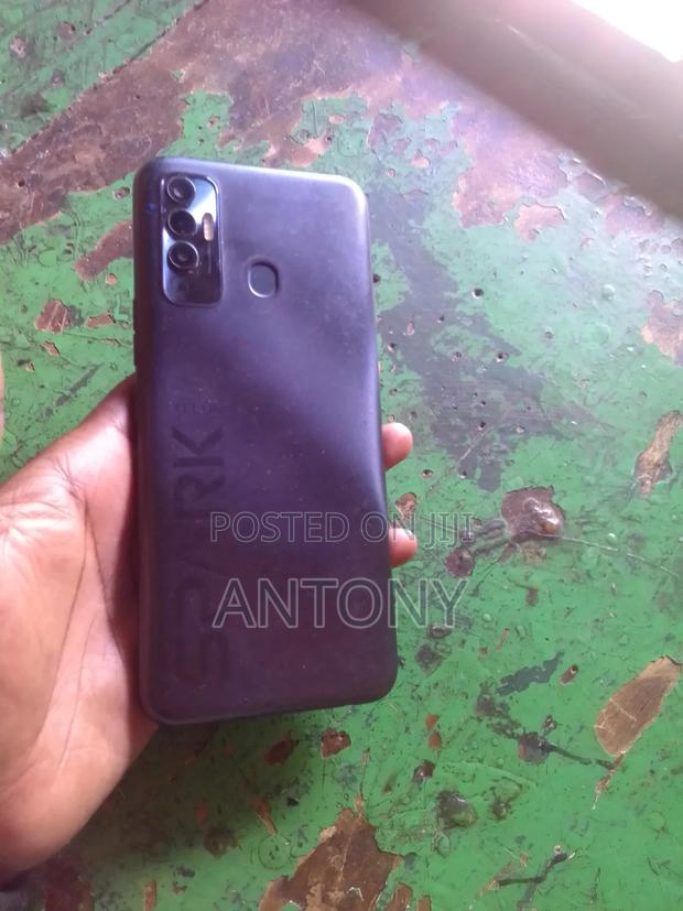Tecno Spark 8C 64 GB Black - thumbnail 3