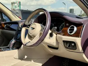 Bentley Bentayga Mulliner AWD 2018