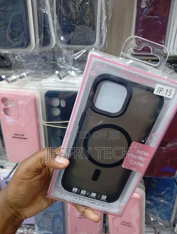 iPhone 15 Shockproof Clear Luxe Case - thumbnail 2