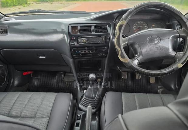 Toyota Corolla 2000 - thumbnail 4