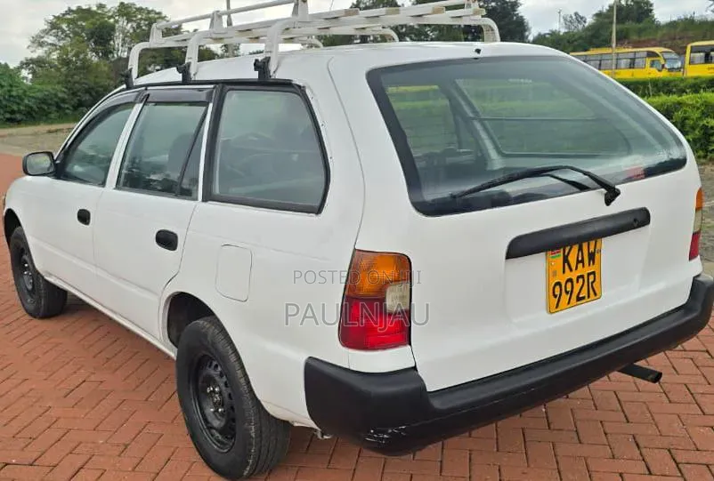 Toyota Corolla 2000
