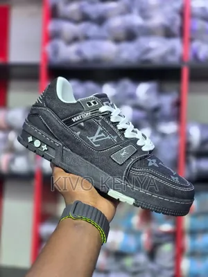 Louis Vuitton Lv Trainer Sneakers