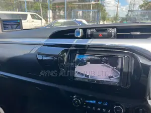 Toyota Hilux 2020 Pearl