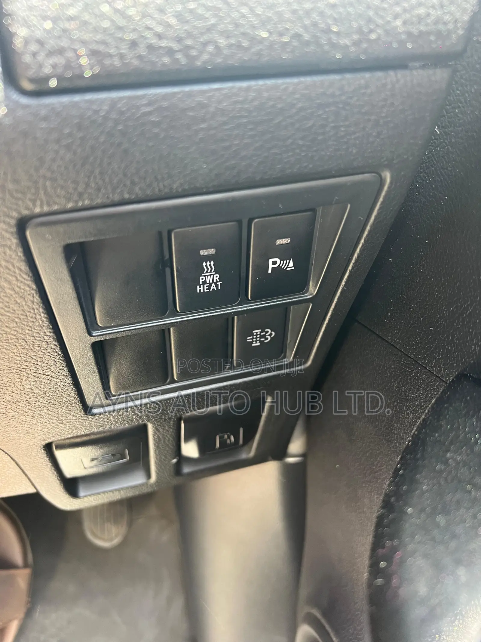 Toyota Hilux 2020 Pearl