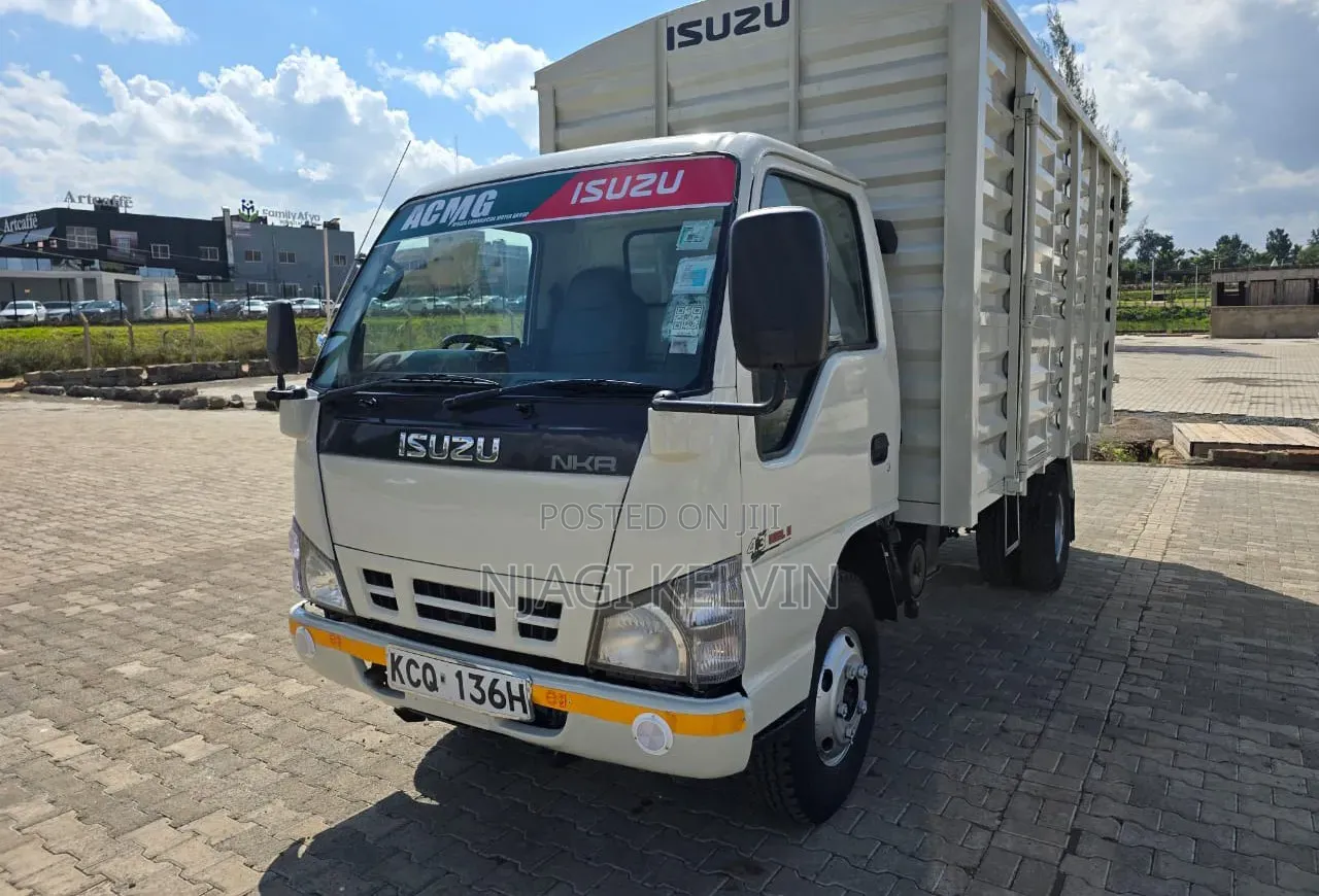 Isuzu NKR Cover Body
