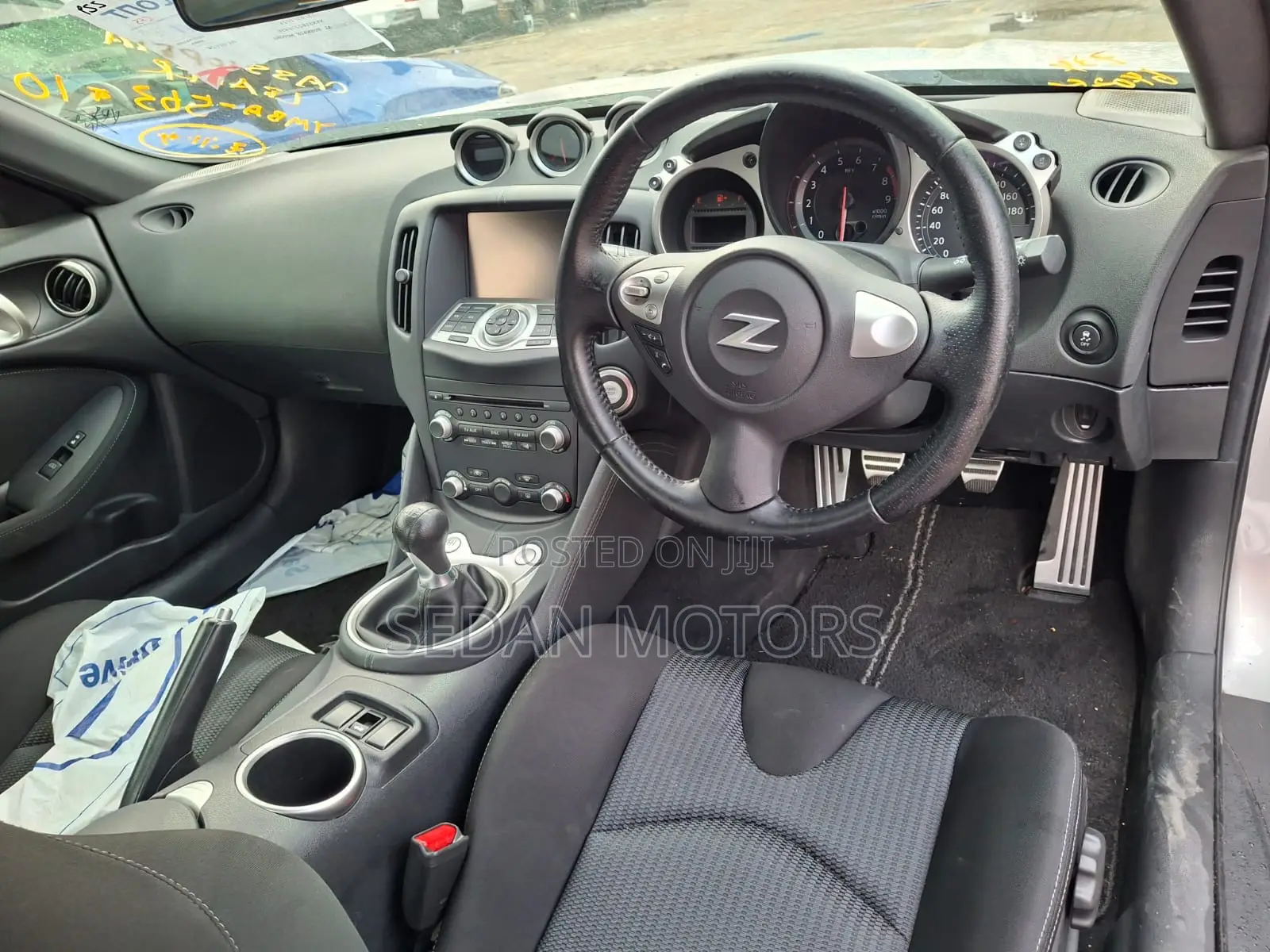 Nissan Fairlady 2019 Silver