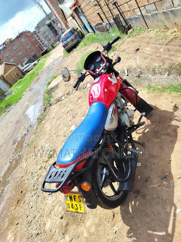Bajaj Boxer 125 2020 Red - thumbnail 3