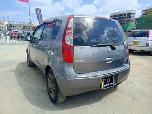 Mitsubishi Colt 2010 Silver