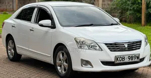 Toyota Premio 2013