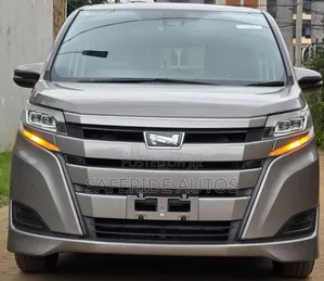 Toyota Noah 2020 Gold