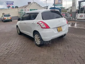 Suzuki Swift RS 2011 White
