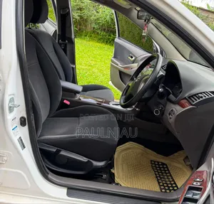 Toyota Premio 2013