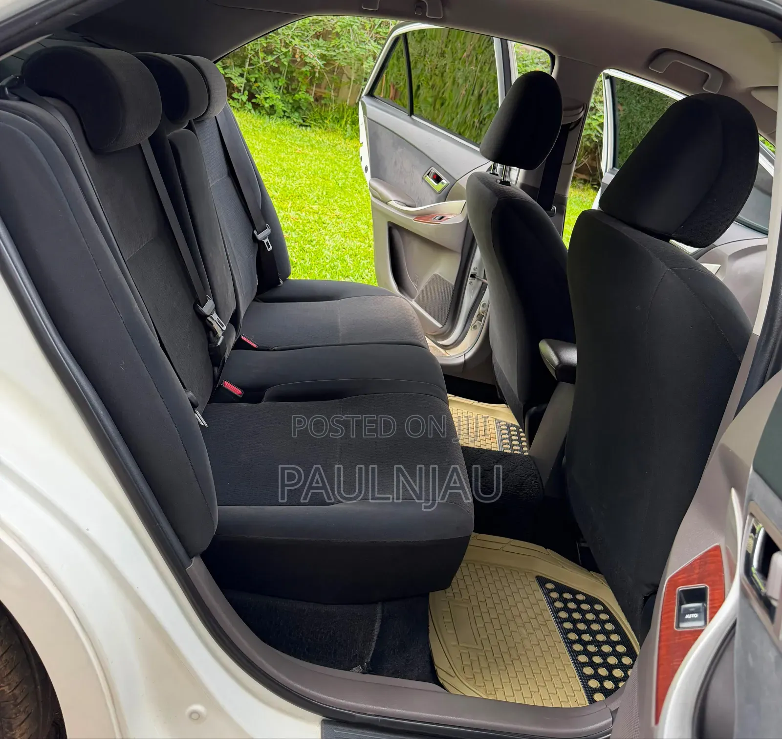 Toyota Premio 2013