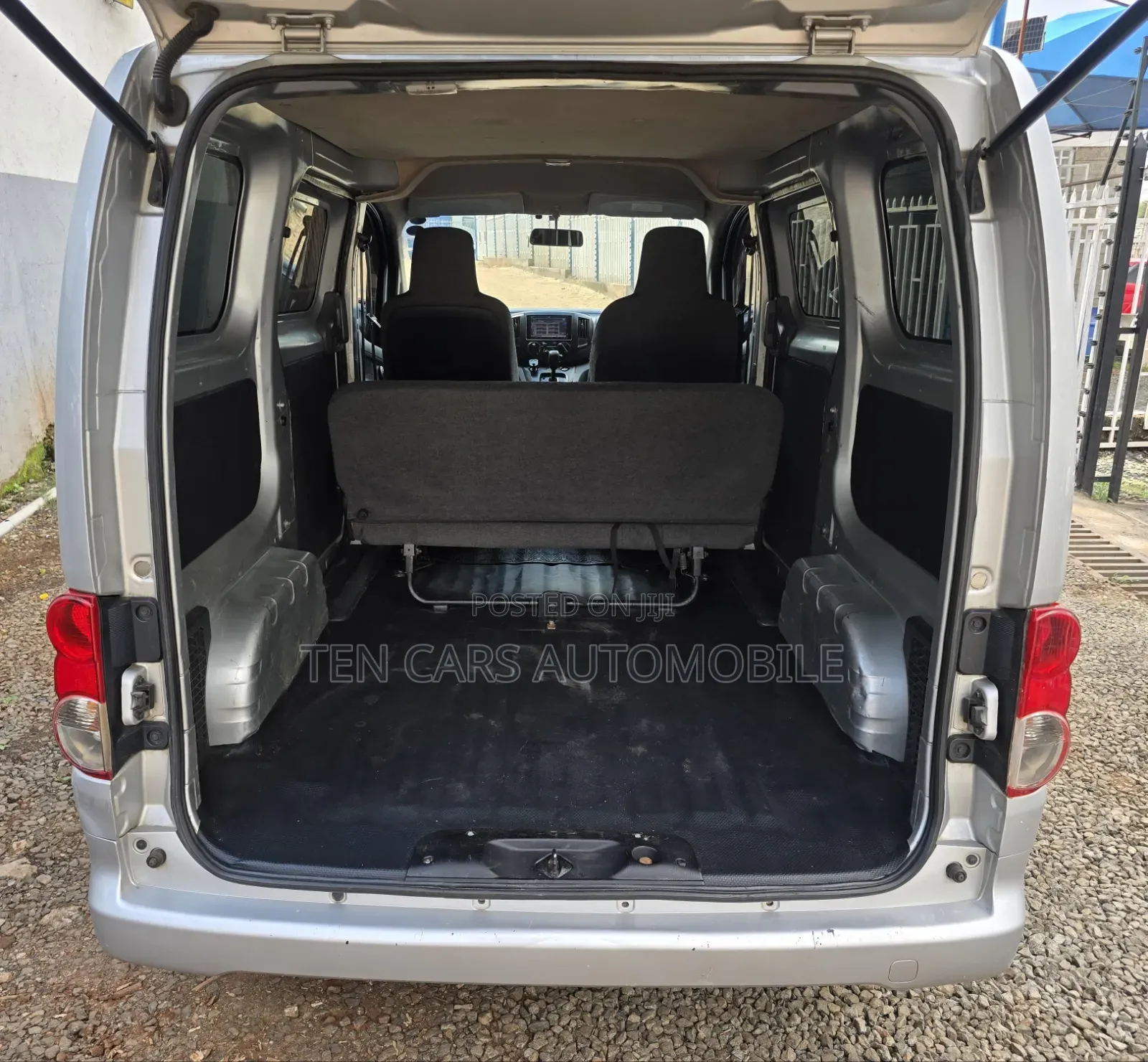 Nissan NV200 2014 Silver