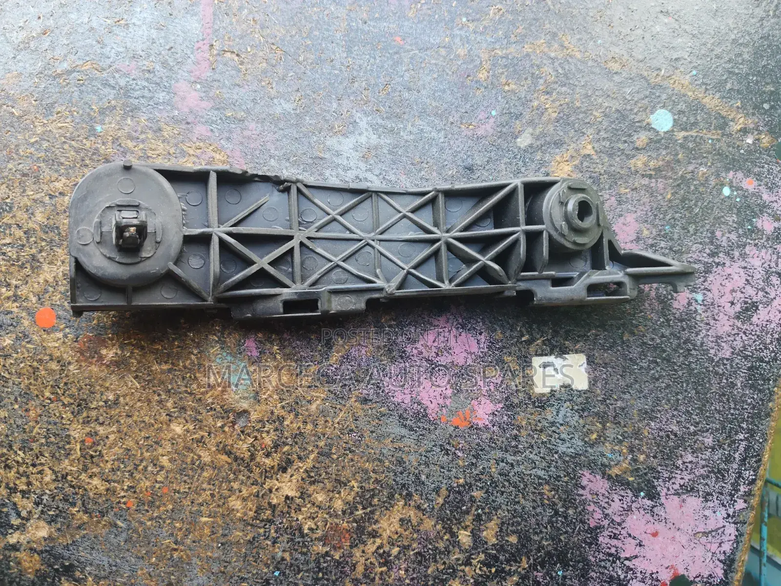 Rav4 Ac31/36 Bumper Slide Retainers