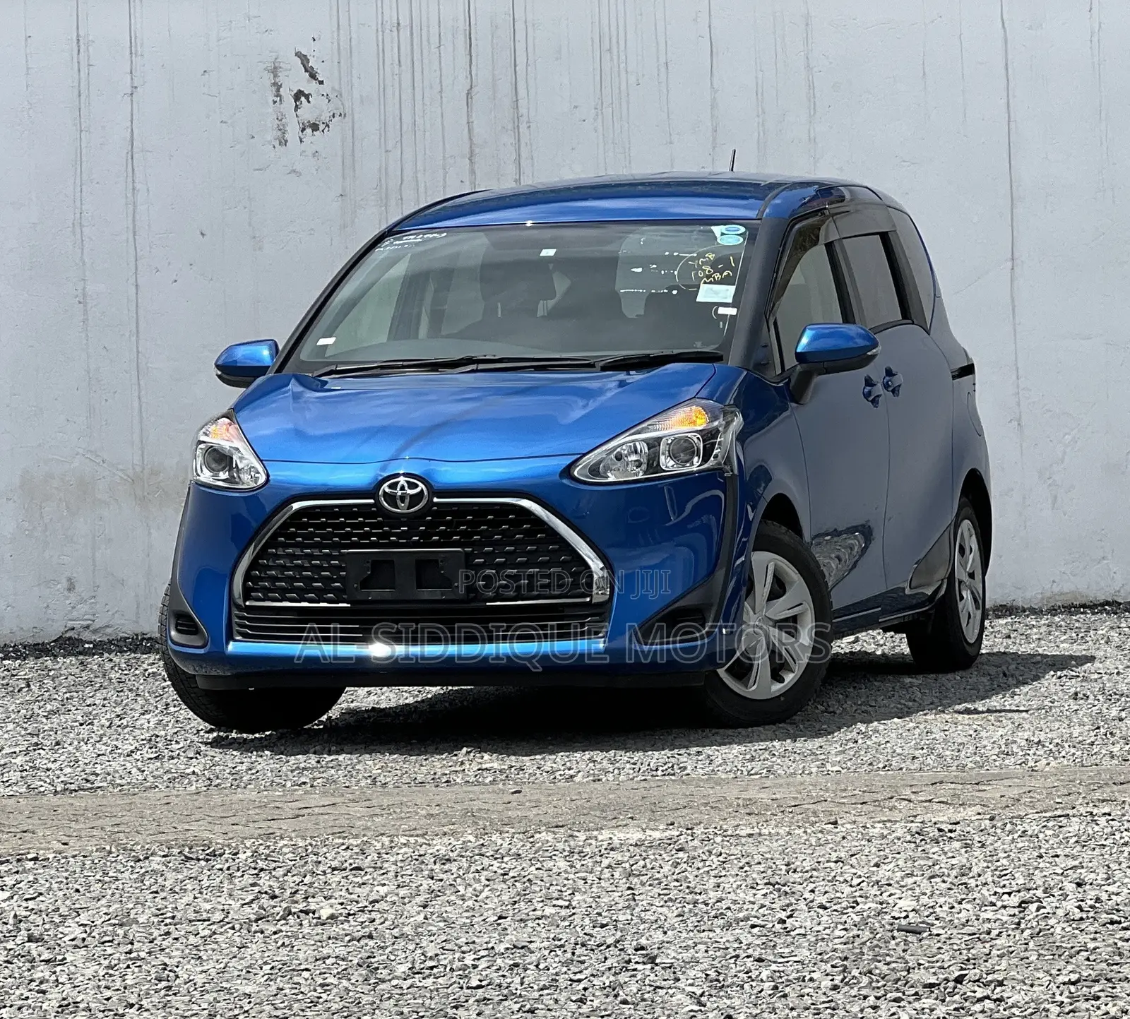 Toyota Sienta 1.5 FWD 2018 Blue