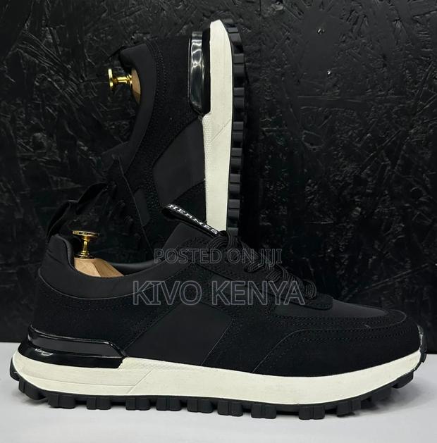 Hermes Casual - main view