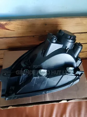 Head Lamp Right Hyundai Tucson (Genuine)