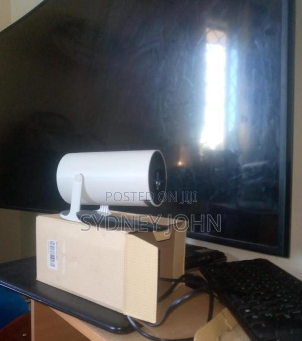 Hy 300 Pro- Portable Projector