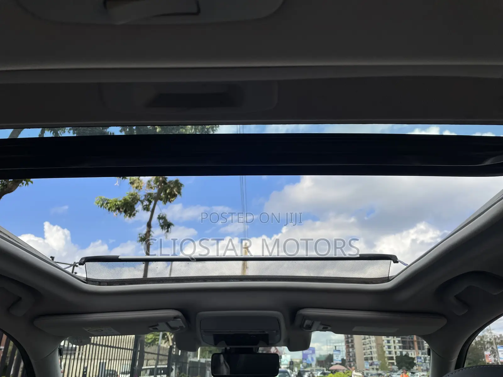 Subaru Forester Premium AWD 2019 White