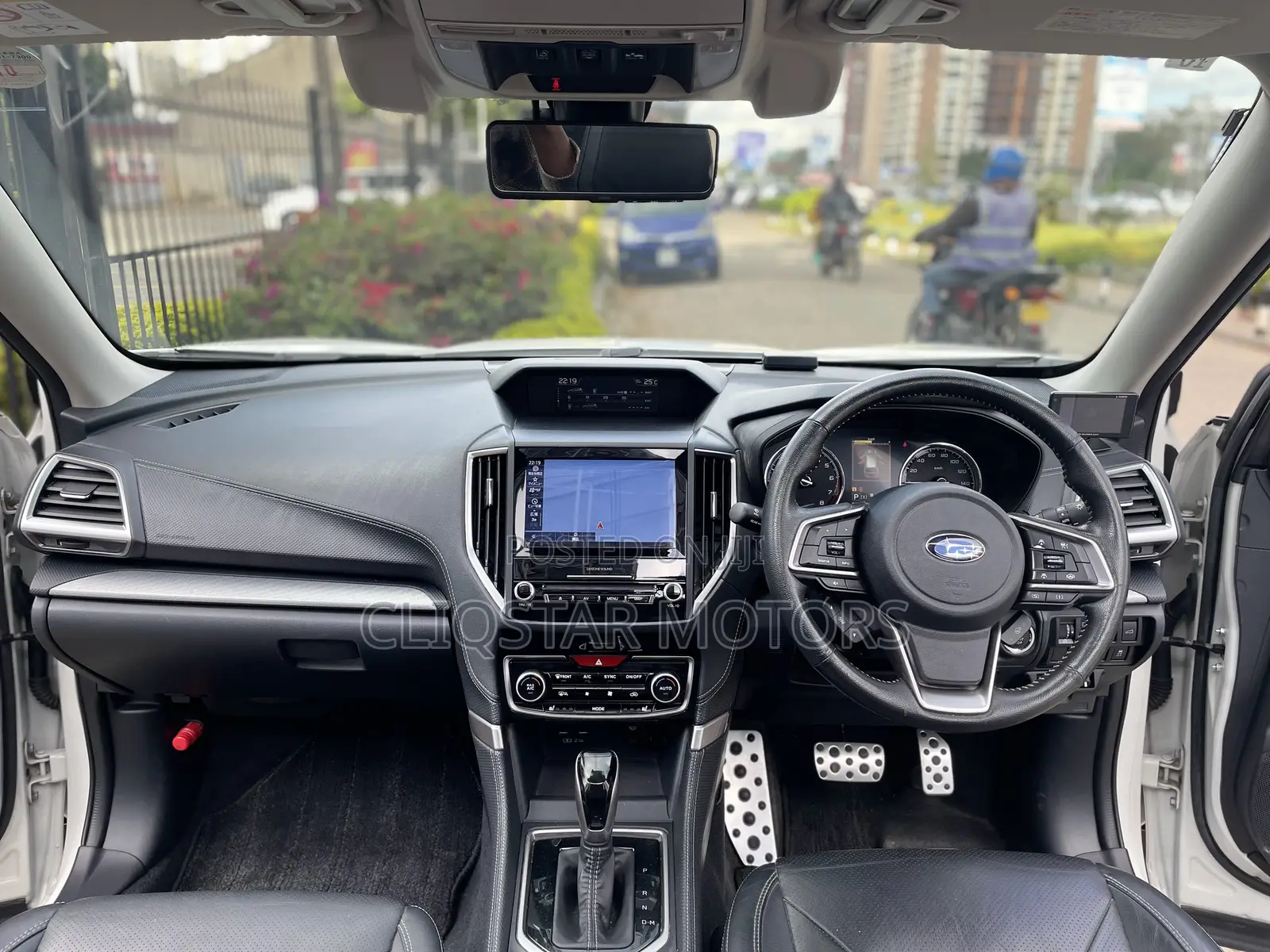 Subaru Forester Premium AWD 2019 White