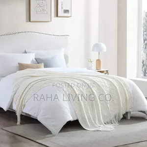 Knitted Tassel Throw Blanket – Acrylic Cashmere | 133x153cm