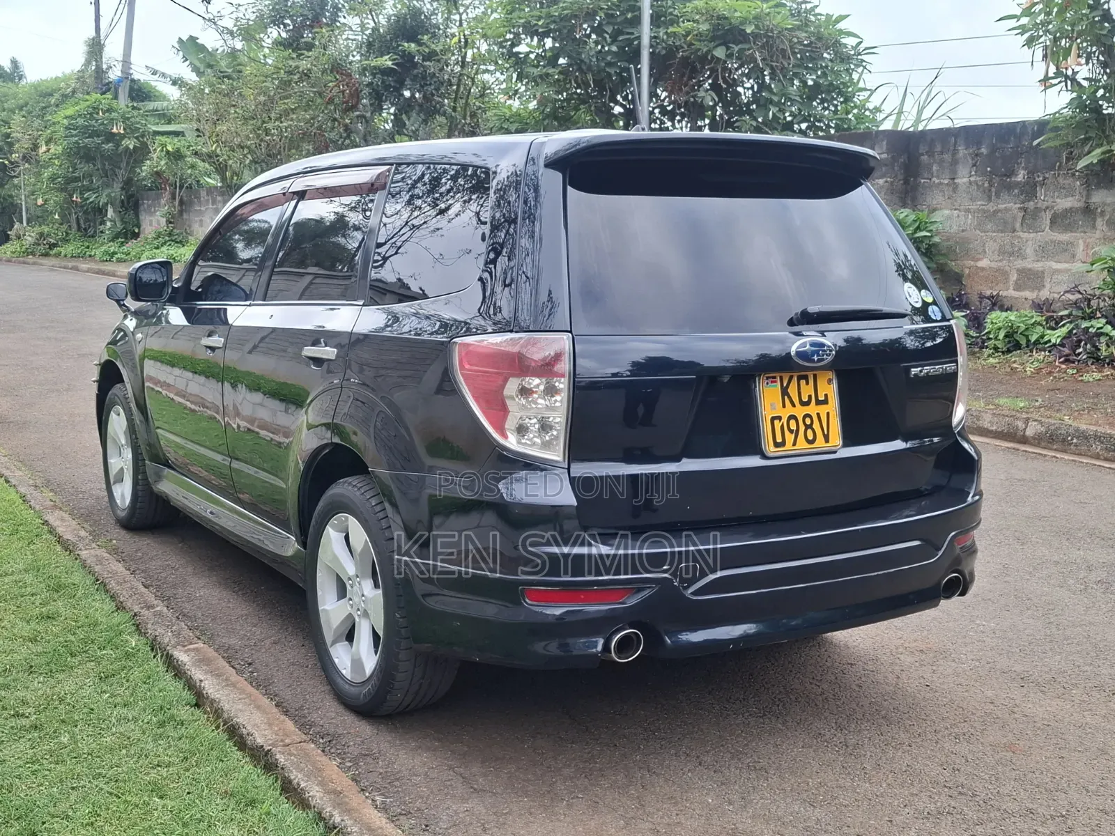 Subaru Forester 2.0D X 2010 Black