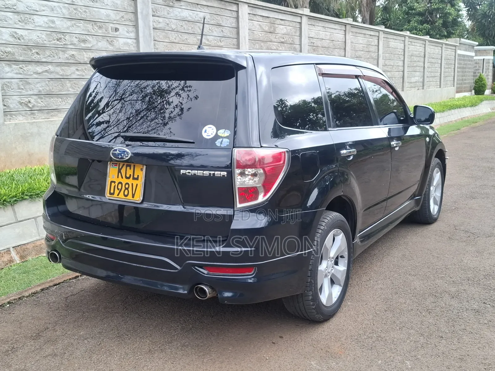 Subaru Forester 2.0D X 2010 Black