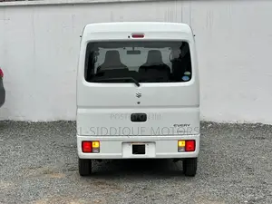 Suzuki Every Wagon 2020 White